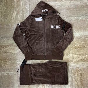 BCBG Women’s Velvet Brown Tracksuit set of 2 Pants and Sweater M